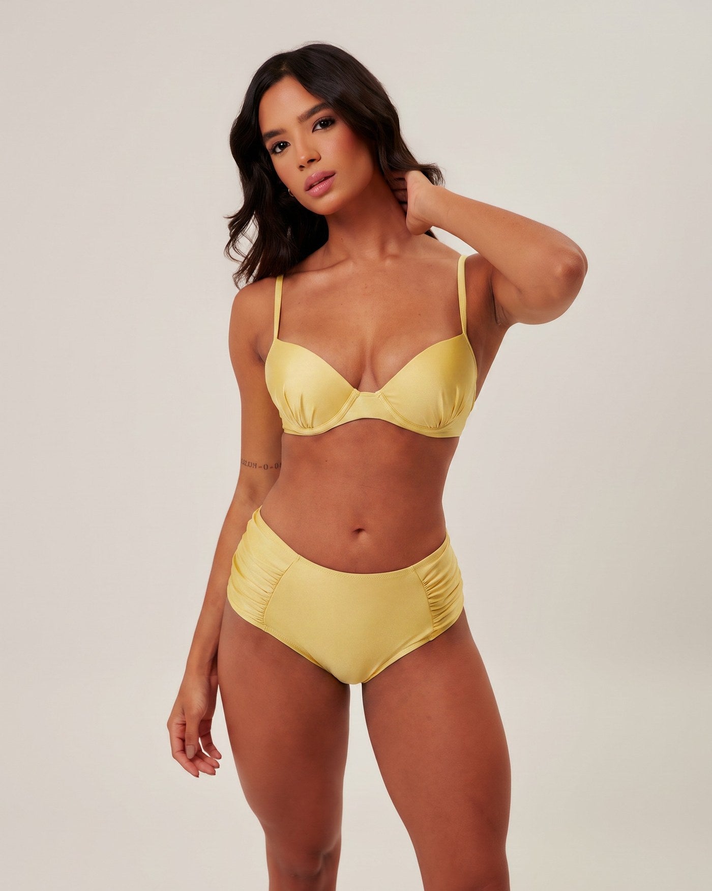 Amarelo Claro